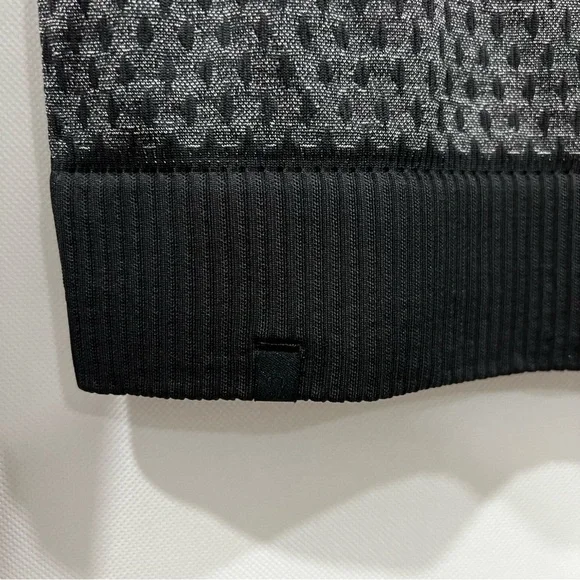 Lululemon Rest Less Pullover size 6 Black/ White (Third Release) Long Sleeve - Picture 12 of 13